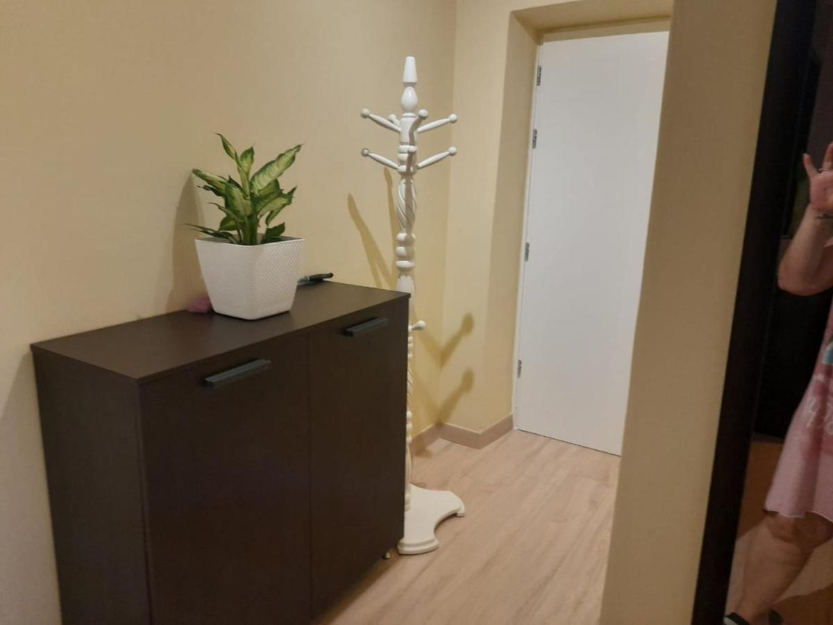Saranda Beach Apartment Екстер'єр фото