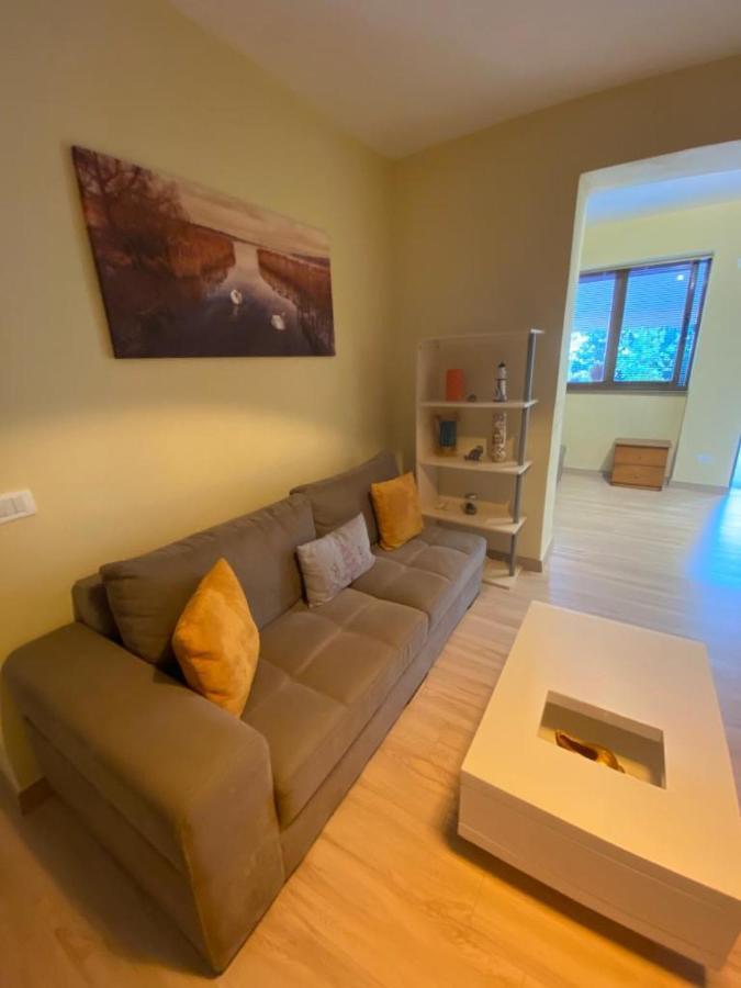 Saranda Beach Apartment Екстер'єр фото